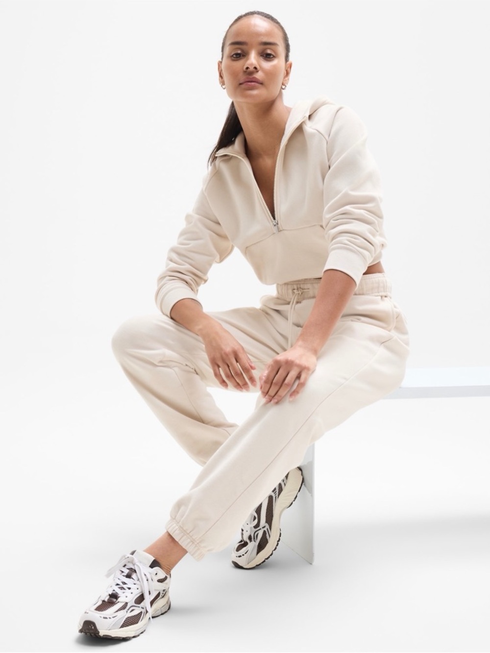 athleta forever fleece high rise jogger bone xs petite neutral sweatpants